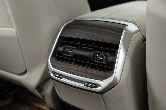 2023 BMW 7 Series 760i xDrive - 23078583 - 14