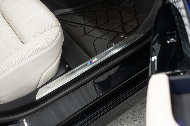 2023 BMW 7 Series 760i xDrive - 23078583 - 17