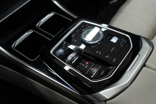 2023 BMW 7 Series 760i xDrive - 23078583 - 34