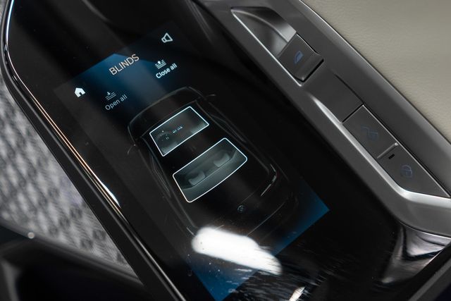 2023 BMW 7 Series 760i xDrive - 23078583 - 38