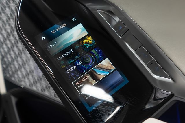 2023 BMW 7 Series 760i xDrive - 23078583 - 39
