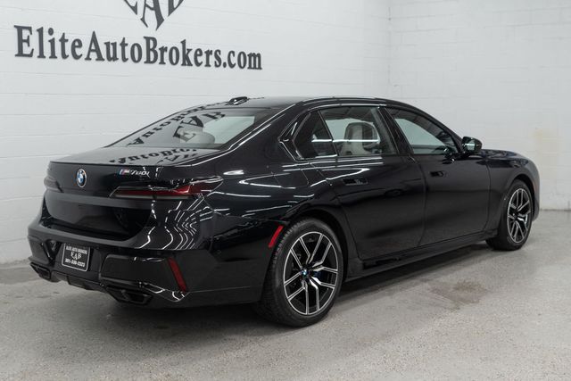 2023 BMW 7 Series 760i xDrive - 23078583 - 41
