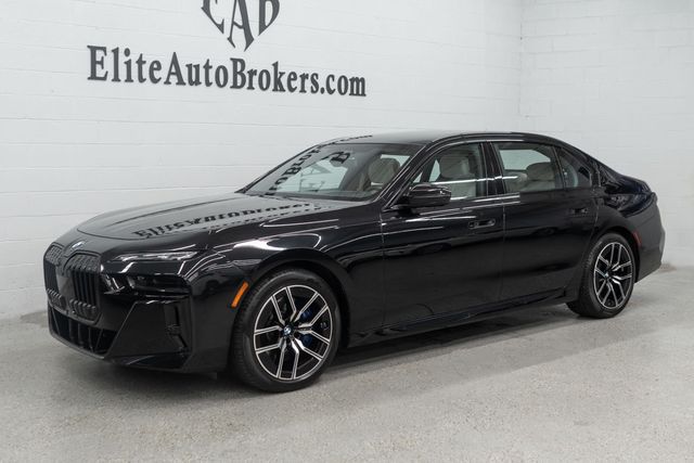 2023 BMW 7 Series 760i xDrive - 23078583 - 49