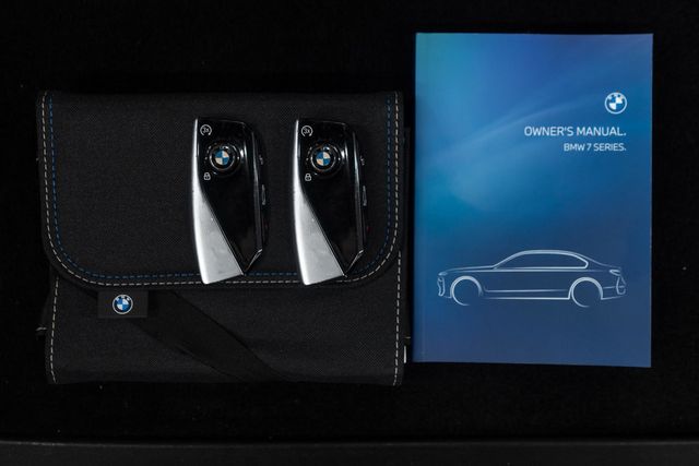 2023 BMW 7 Series 760i xDrive - 23078583 - 61