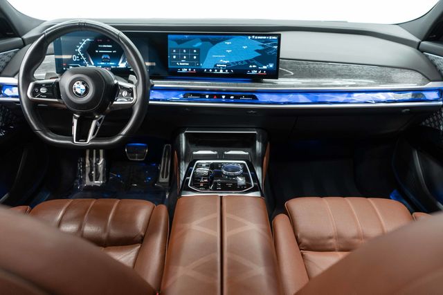 2023 BMW 7 Series 760i xDrive - 23080315 - 9