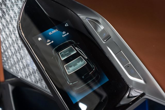 2023 BMW 7 Series 760i xDrive - 23080315 - 13