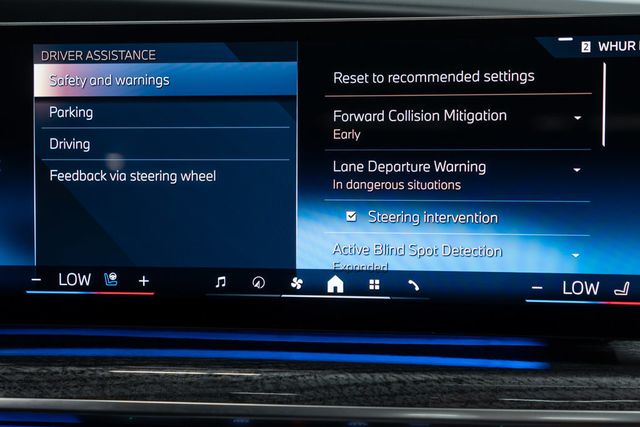 2023 BMW 7 Series 760i xDrive - 23080315 - 31