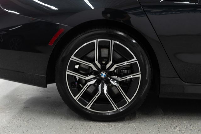 2023 BMW 7 Series 760i xDrive - 23080315 - 42