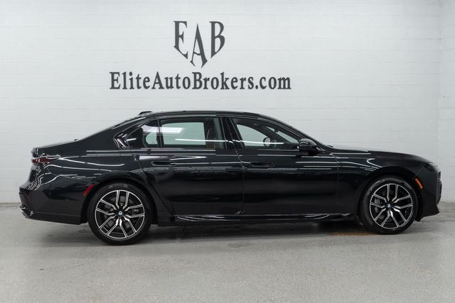 2023 BMW 7 Series 760i xDrive - 23080315 - 4