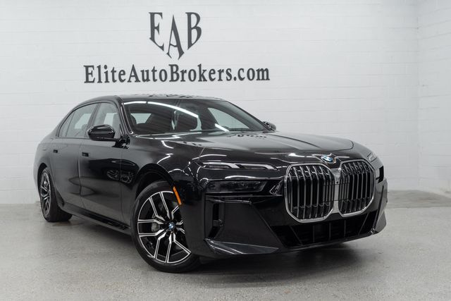 2023 BMW 7 Series 760i xDrive - 23080315 - 55