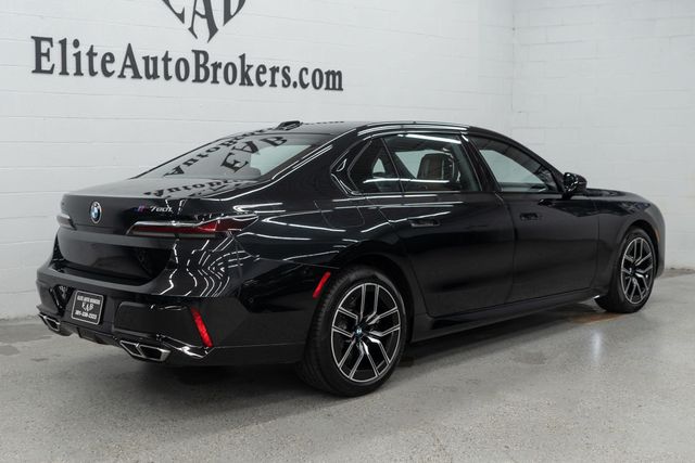 2023 BMW 7 Series 760i xDrive - 23080315 - 5