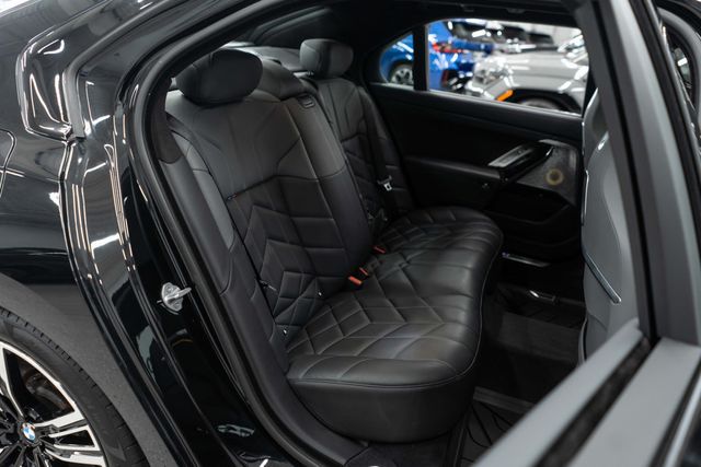 2023 BMW 7 Series 760i xDrive - 23093126 - 14