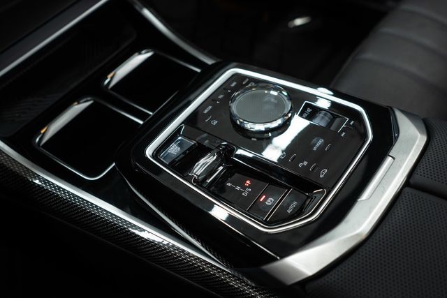 2023 BMW 7 Series 760i xDrive - 23093126 - 21