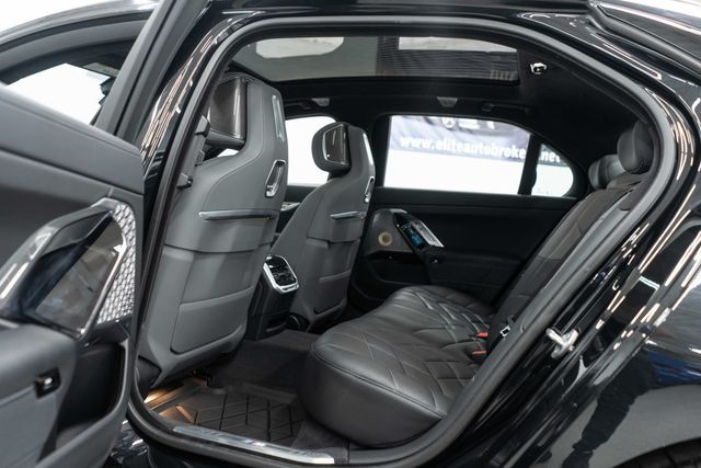 2023 BMW 7 Series 760i xDrive - 23093126 - 36