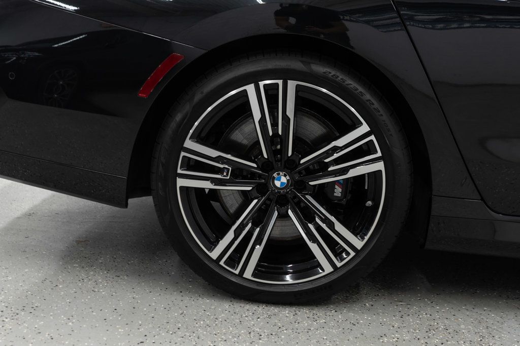 BMW 7 Series photo 45