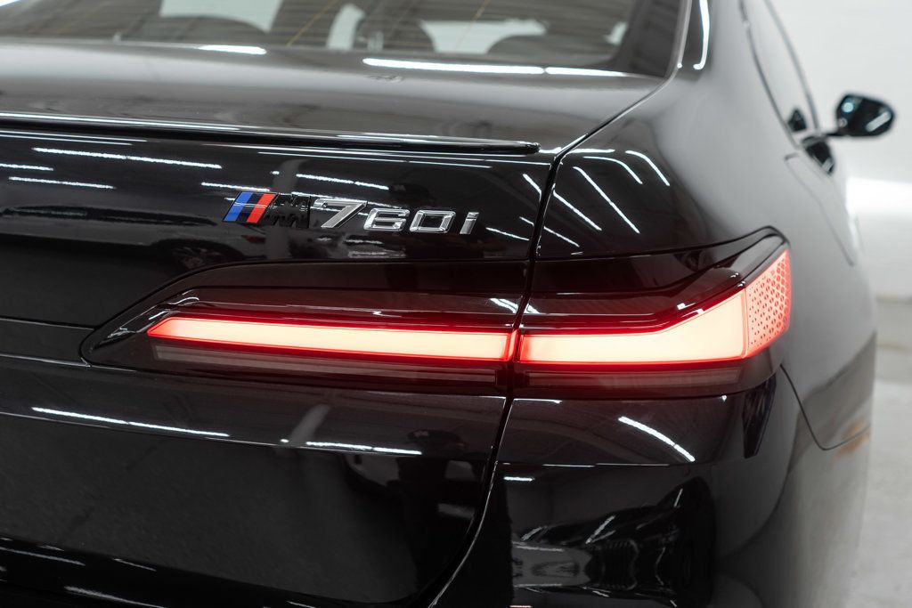 BMW 7 Series photo 54