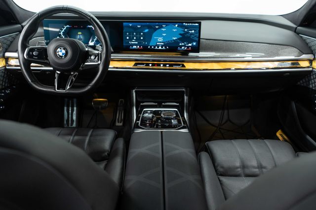 2023 BMW 7 Series 760i xDrive - 23093126 - 8