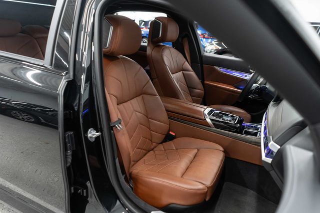 2023 BMW 7 Series 760i xDrive - 23095302 - 9