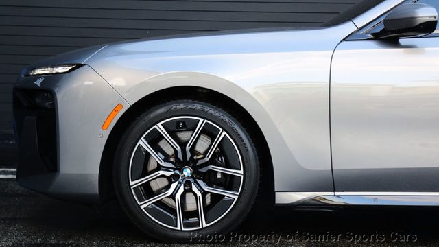 2023 BMW 7 Series 760i xDrive - 23096198 - 12