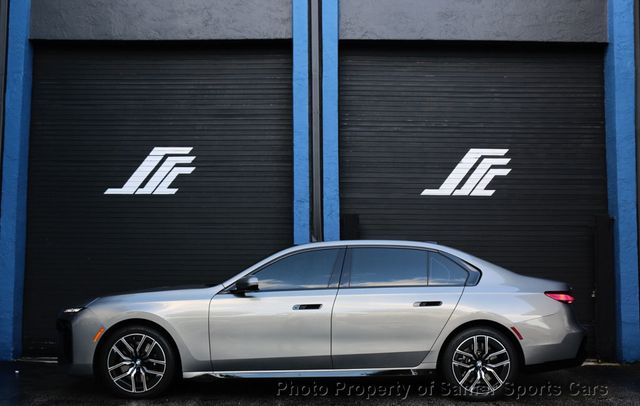 2023 BMW 7 Series 760i xDrive - 23096198 - 1