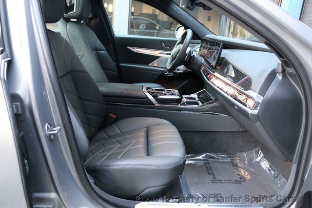 2023 BMW 7 Series 760i xDrive - 23096198 - 25