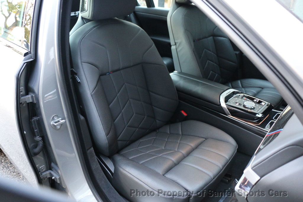 2023 BMW 7 Series 760i xDrive - 23096198 - 27