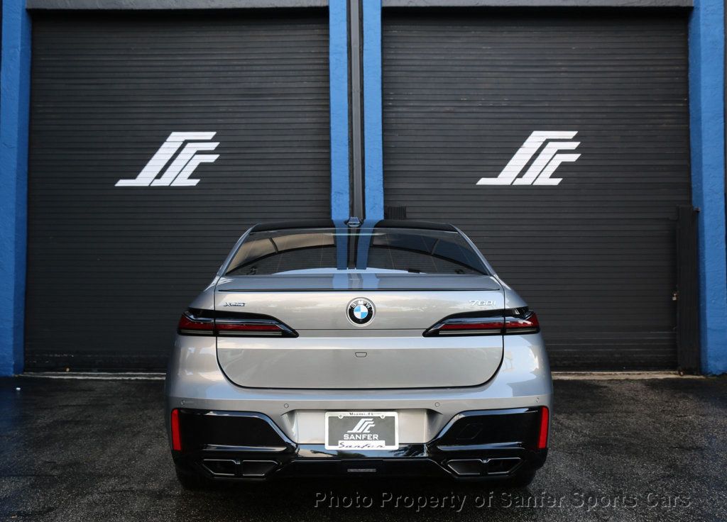 2023 BMW 7 Series 760i xDrive - 23096198 - 6