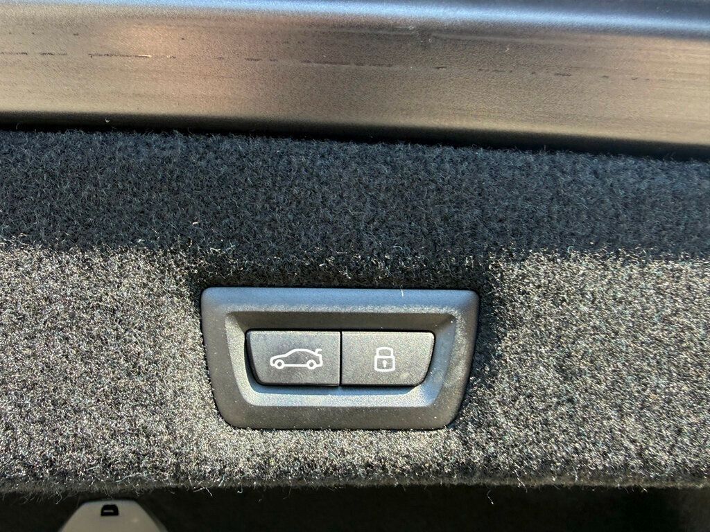 2023 BMW 7 Series 760i xDrive - 22972376 - 68