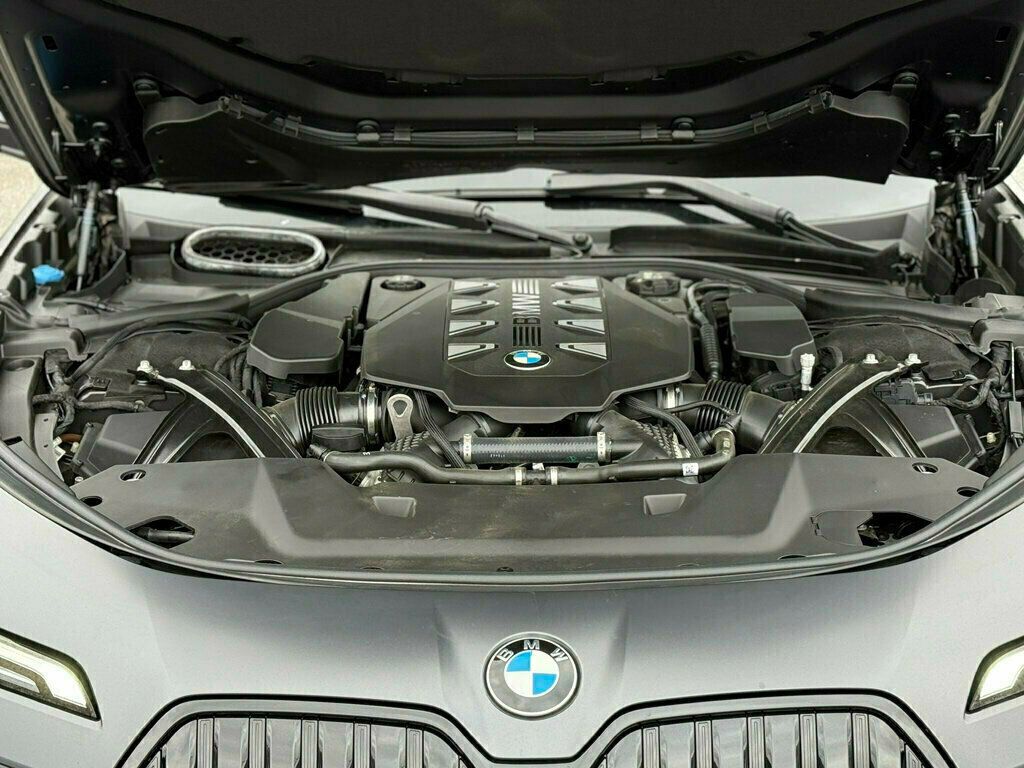 2023 BMW 7 Series 760i xDrive - 22972376 - 69
