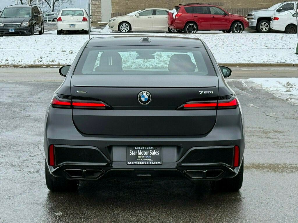 2023 BMW 7 Series 760i xDrive - 22972376 - 7