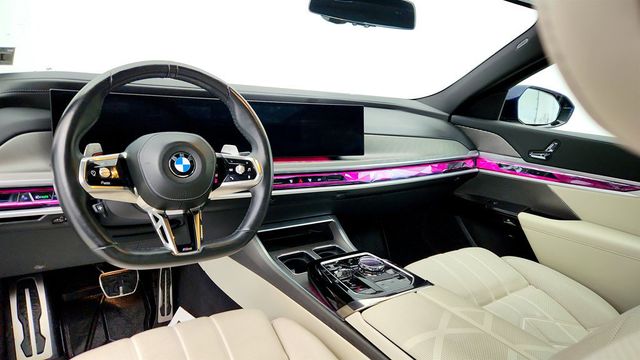 2023 BMW 7 Series 760i xDrive (536 hp) - 22967474 - 11