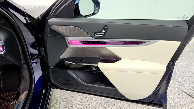 2023 BMW 7 Series 760i xDrive (536 hp) - 22967474 - 24