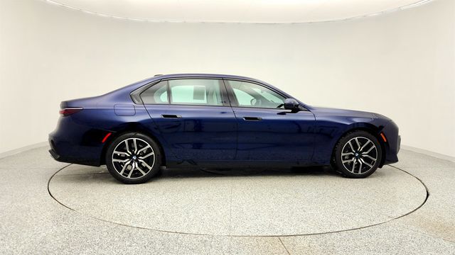 2023 BMW 7 Series 760i xDrive (536 hp) - 22967474 - 3