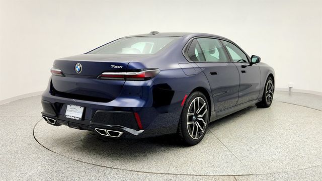 2023 BMW 7 Series 760i xDrive (536 hp) - 22967474 - 4