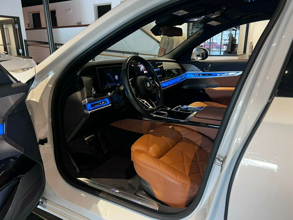 2023 BMW 7 Series M SportPkg/DriveAssistProPkg/ParkAssistPkg/HighwayAssist/360Cam - 23055606 - 9