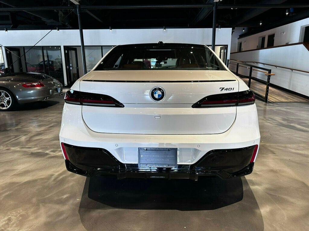 2023 BMW 7 Series M SportPkg/DriveAssistProPkg/ParkAssistPkg/HighwayAssist/360Cam - 23055606 - 3