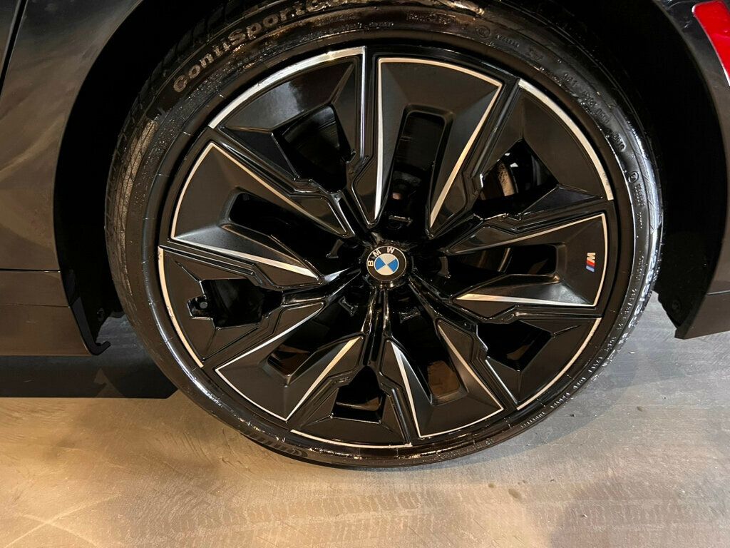 2023 BMW 7 Series M SportProPkg/ParkAssistPkg/HeadsUpDisplay/HtdSts/HtdSteerWheel - 22978774 - 10