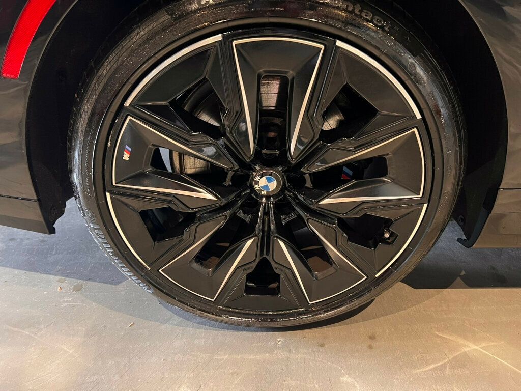 2023 BMW 7 Series M SportProPkg/ParkAssistPkg/HeadsUpDisplay/HtdSts/HtdSteerWheel - 22978774 - 11