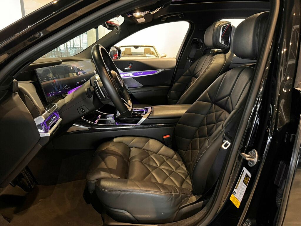 2023 BMW 7 Series M SportProPkg/ParkAssistPkg/HeadsUpDisplay/HtdSts/HtdSteerWheel - 22978774 - 15
