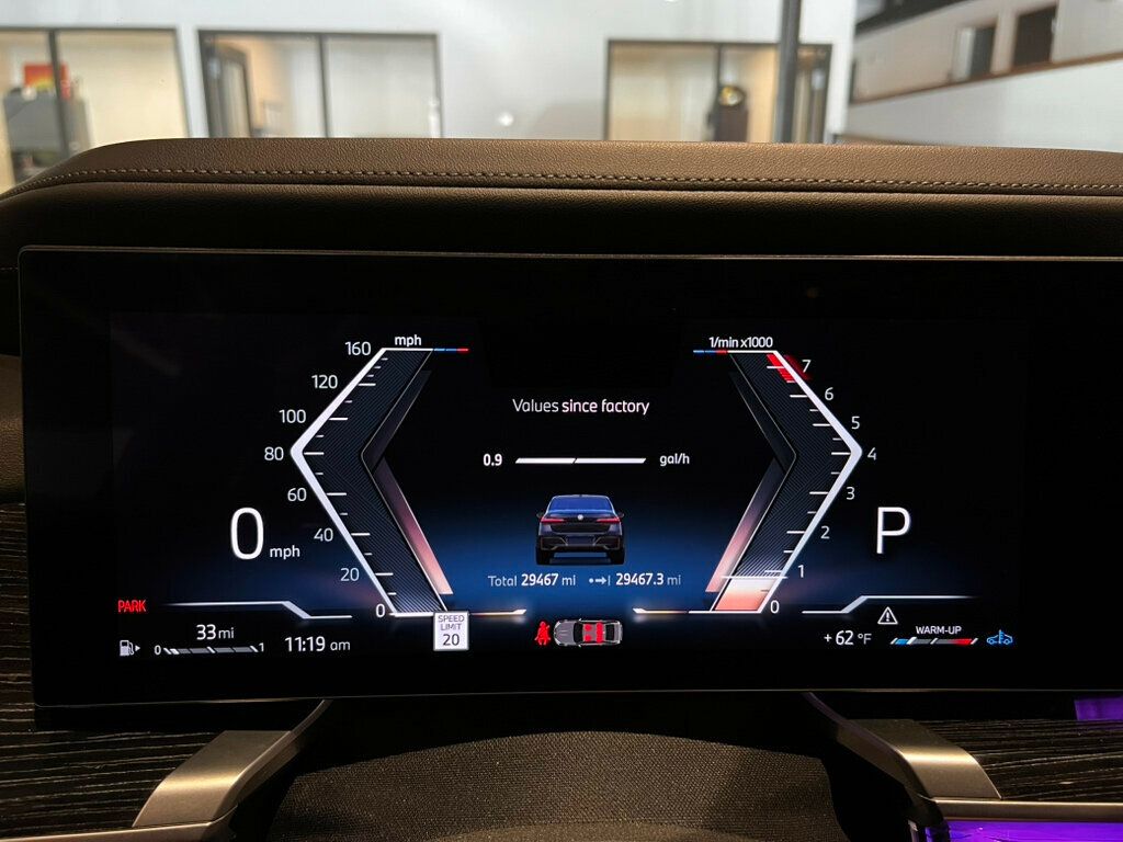 2023 BMW 7 Series M SportProPkg/ParkAssistPkg/HeadsUpDisplay/HtdSts/HtdSteerWheel - 22978774 - 18