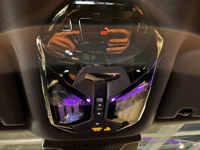 2023 BMW 7 Series M SportProPkg/ParkAssistPkg/HeadsUpDisplay/HtdSts/HtdSteerWheel - 22978774 - 22