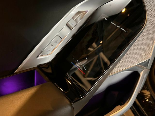 2023 BMW 7 Series M SportProPkg/ParkAssistPkg/HeadsUpDisplay/HtdSts/HtdSteerWheel - 22978774 - 25