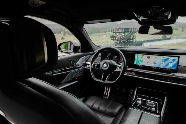 2023 BMW 7 Series MSRP$131575/LuxuryRearSeatingPkg/DrivingAssistanceProPkg/NAV - 23079300 - 14