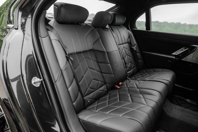2023 BMW 7 Series MSRP$131575/LuxuryRearSeatingPkg/DrivingAssistanceProPkg/NAV - 23079300 - 19
