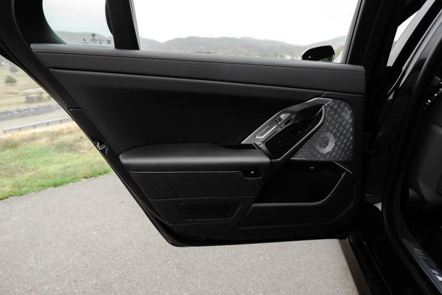 2023 BMW 7 Series MSRP$131575/LuxuryRearSeatingPkg/DrivingAssistanceProPkg/NAV - 23079300 - 40