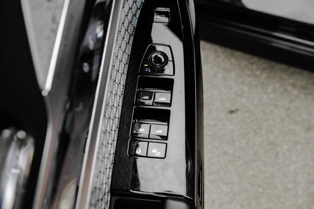 2023 BMW 7 Series MSRP$131575/LuxuryRearSeatingPkg/DrivingAssistanceProPkg/NAV - 23079300 - 42