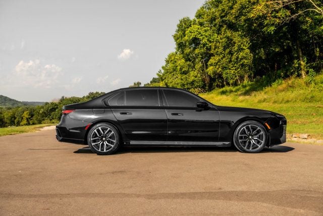 2023 BMW 7 Series MSRP$132345/ExecutivePkg/M-SportProPkg/DrivingAssistancePkg/NAV - 23065131 - 11
