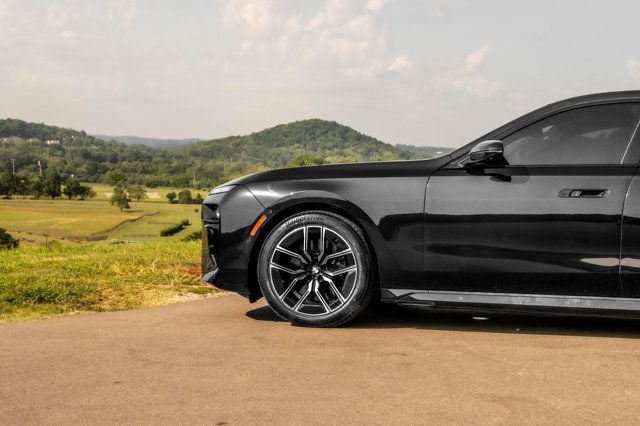 2023 BMW 7 Series MSRP$132345/ExecutivePkg/M-SportProPkg/DrivingAssistancePkg/NAV - 23065131 - 1