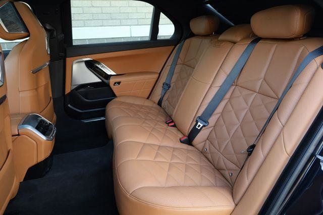 2023 BMW 7-Series 740i - 23085118 - 21