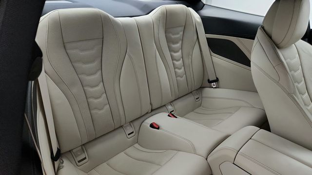 2023 BMW 8 Series 840i xDrive - 22950021 - 23